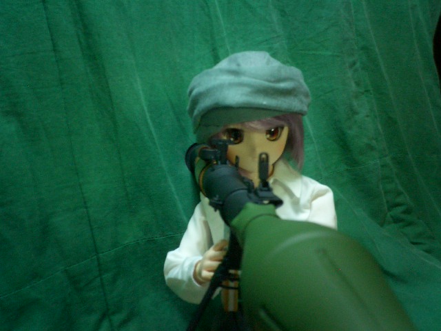 RPG-7で狙いを定める長門