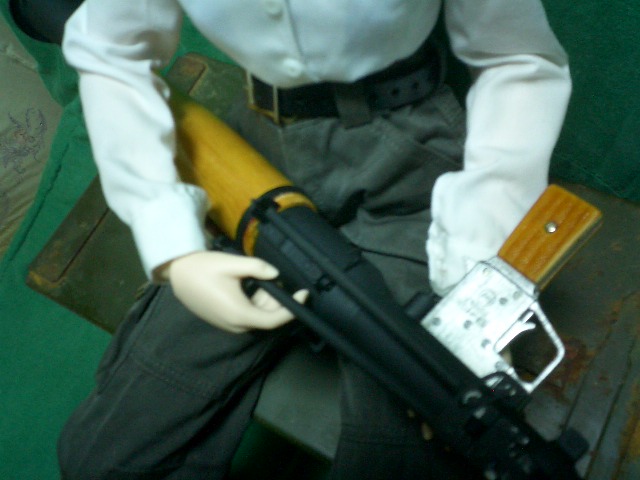 RPG-7の解放された二脚
