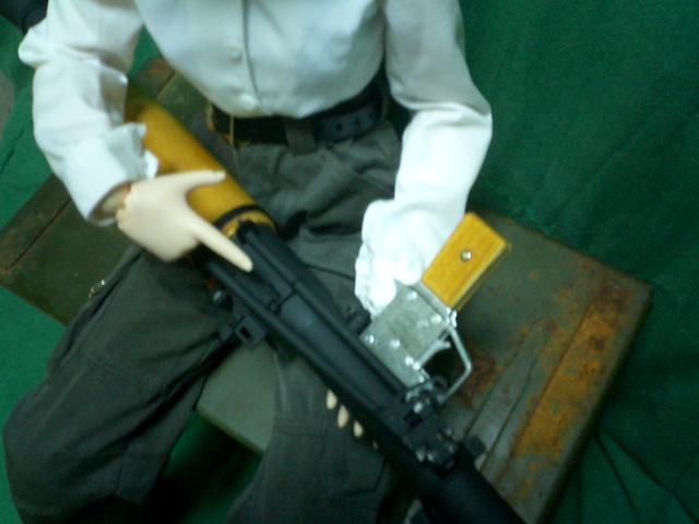 RPG-7の固定された二脚