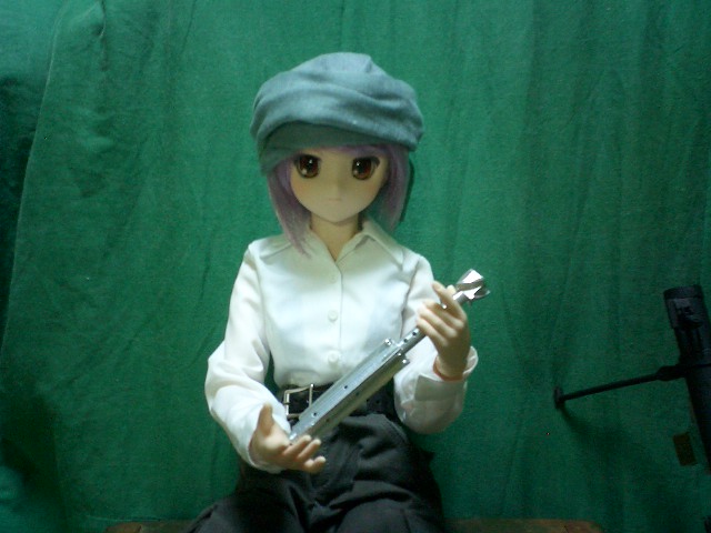 RPG-7の弾頭に生える翼